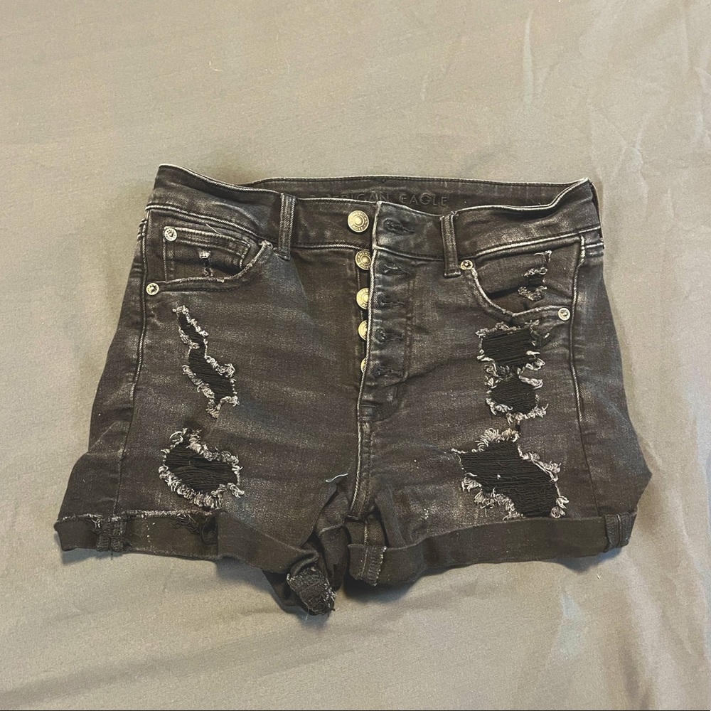 Womens size 2 black-washed jean shorts